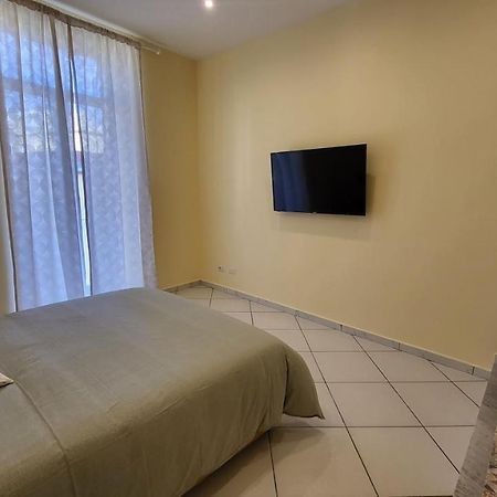 La Casa Di Bruno Suites 那不勒斯 外观 照片