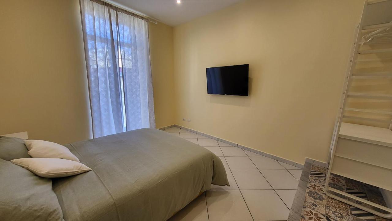 La Casa Di Bruno Suites 那不勒斯 外观 照片